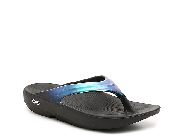 OOFOS Shoes, Boots, Sandals, Handbags and More | DSW