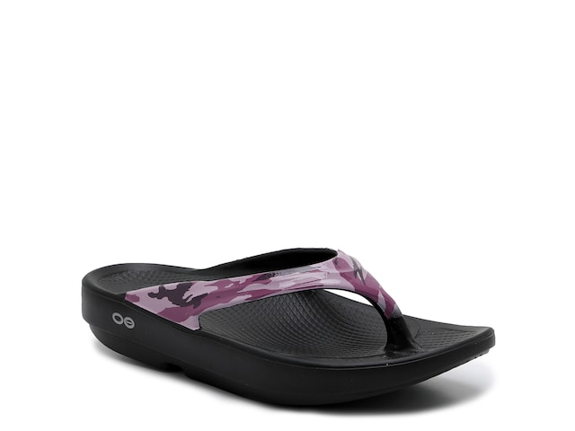 OOFOS OOlala Flip Flop - Women's - Free Shipping | DSW