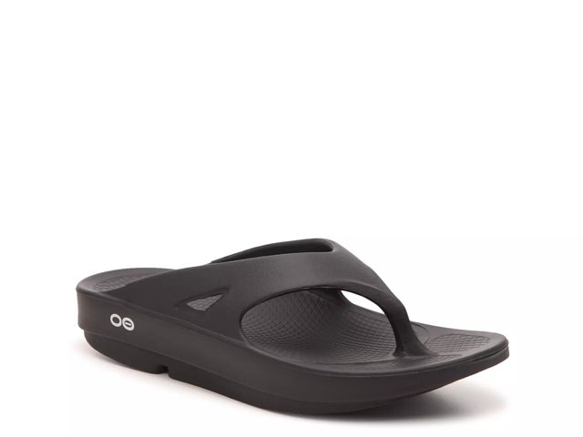 Flip flops at dsw best sale