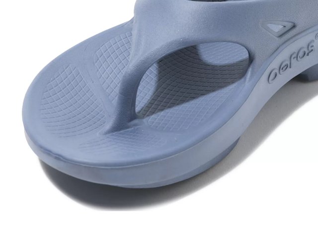 OOFOS OOriginal Flip Flop - Women's - Free Shipping | DSW