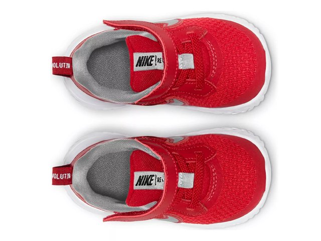 Infant nike revolution 5