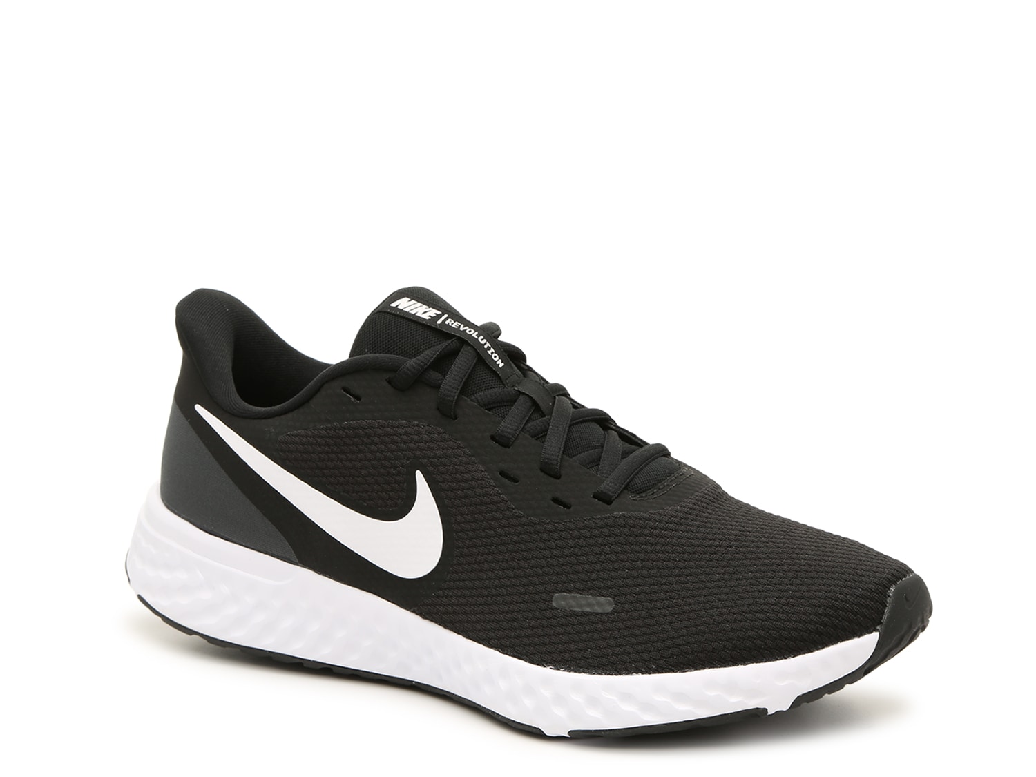 Nike Revolution 5 4E Running Shoe - Men 