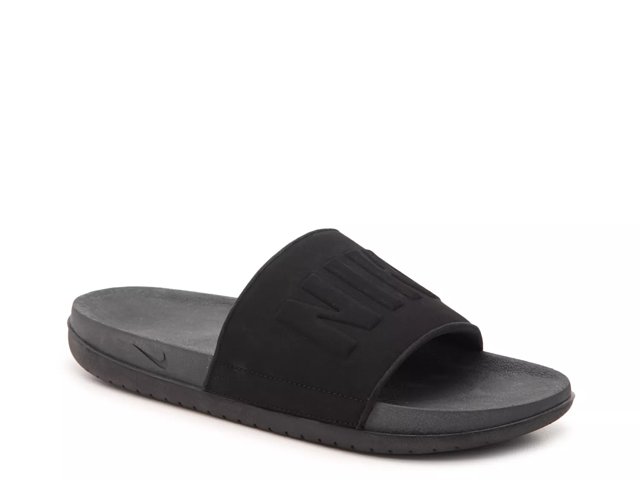 Nike sandals dsw deals
