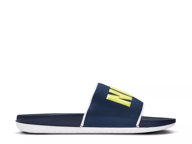 Nike sandals dsw deals