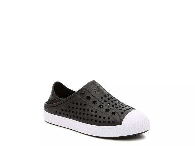 Skechers aqua surge 2025