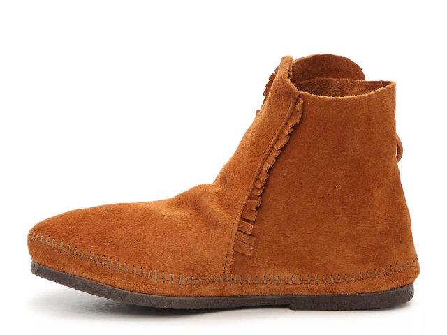 Minnetonka Two Button Boot