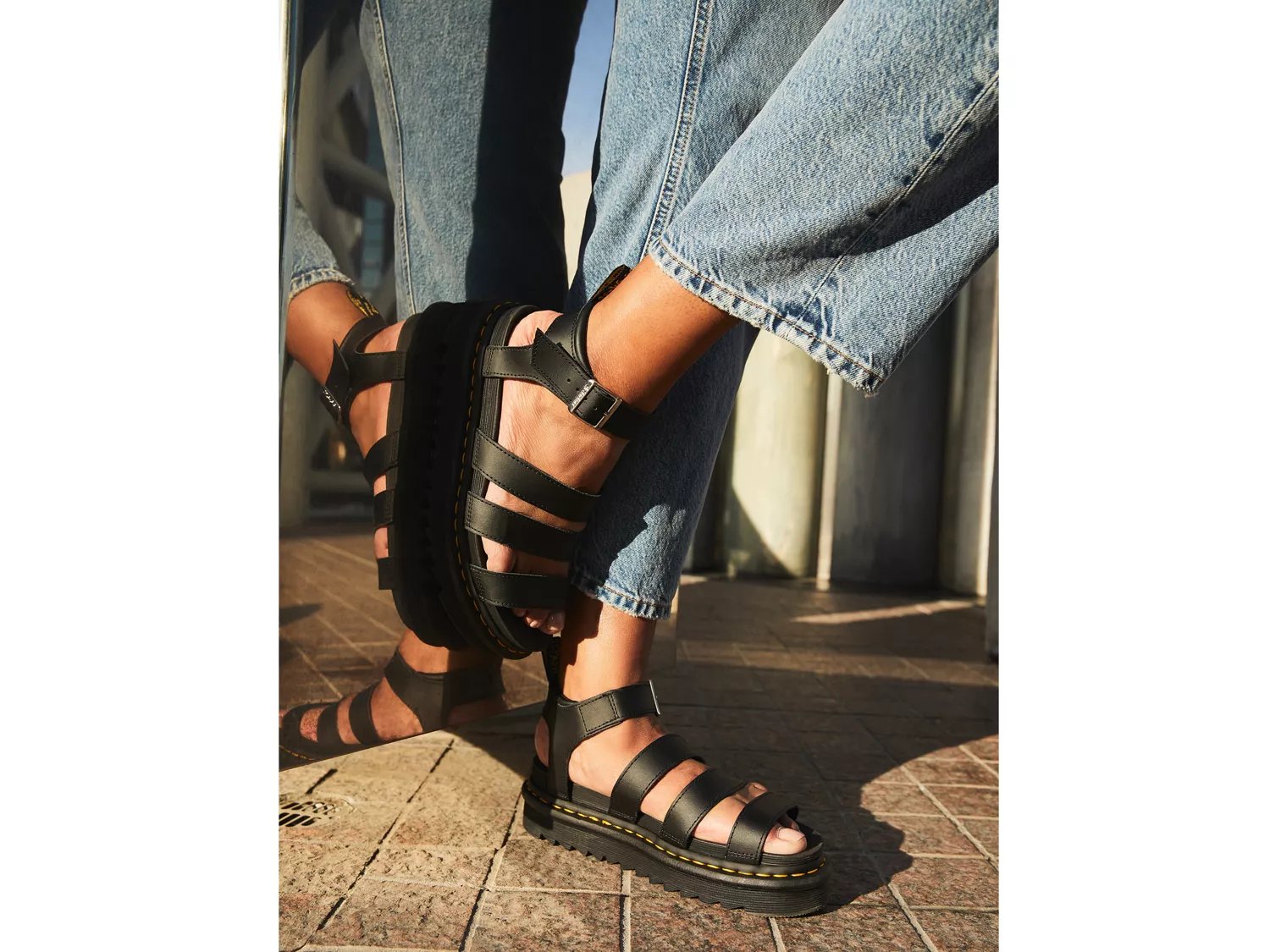 dm blaire sandals size 5