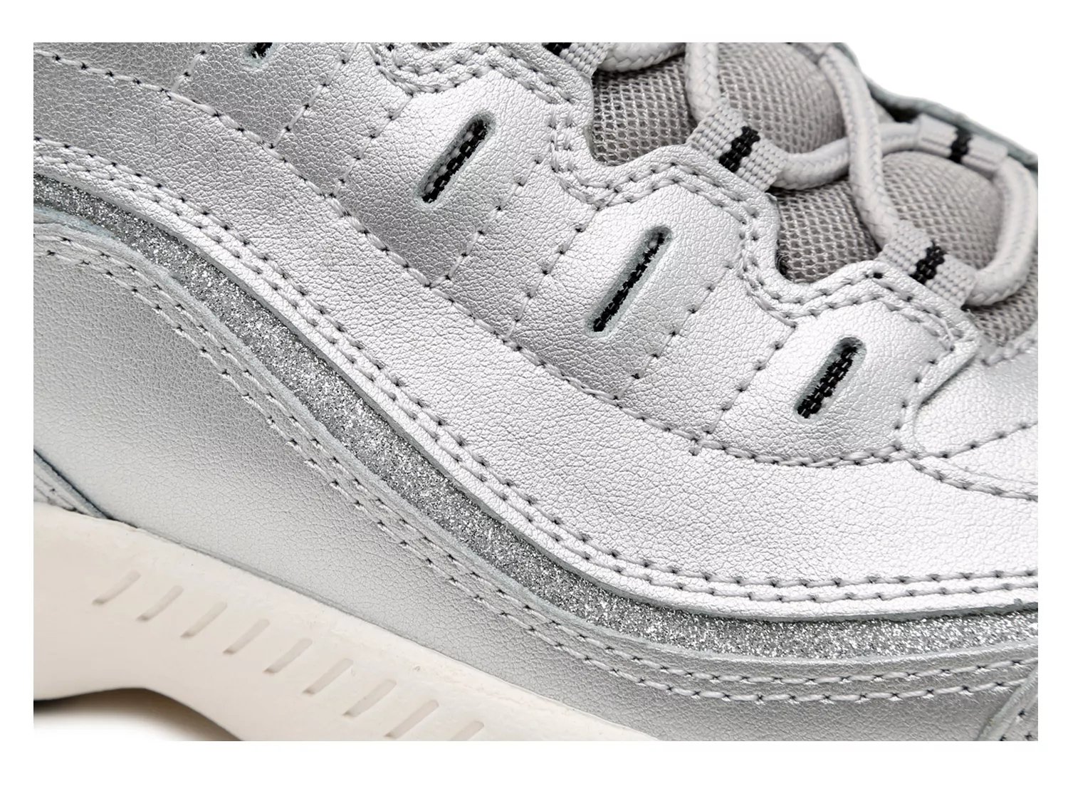 regine walking shoe women's