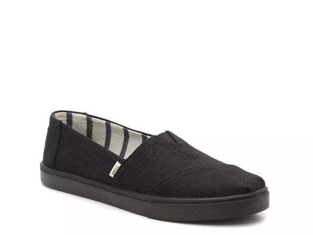 Dsw black discount slip on shoes