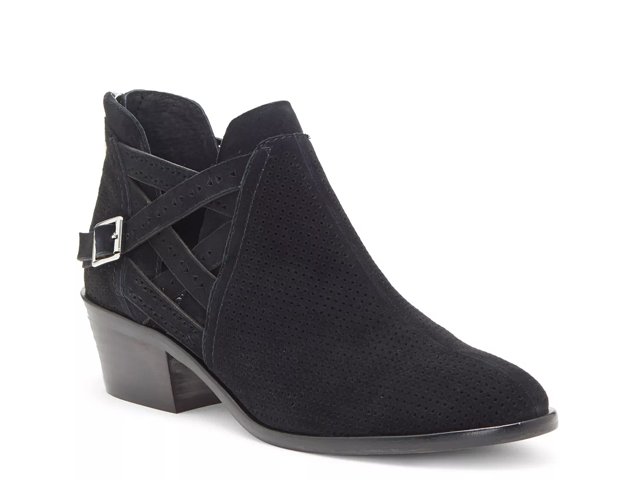 Vince best sale camuto pranika