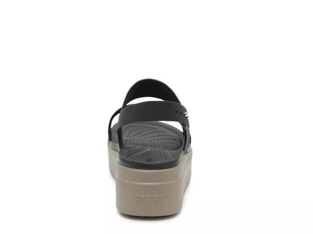 Dsw cheap croc sandals
