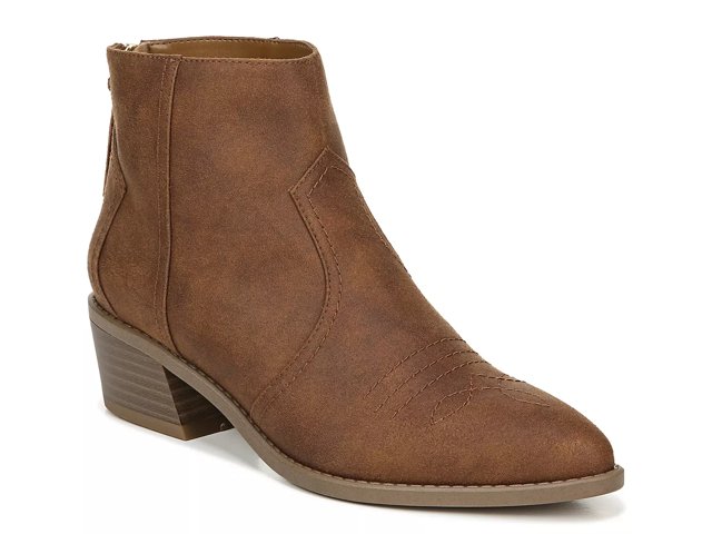 Dsw fergalicious 2025