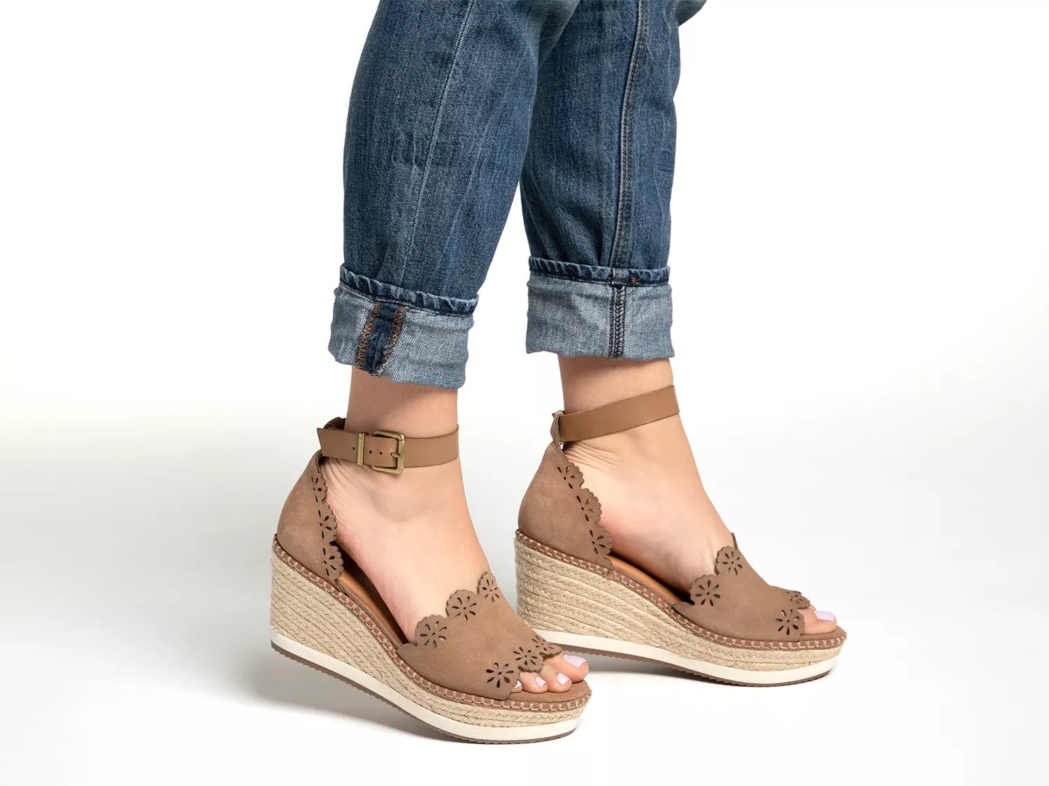 dsw wedge sandals