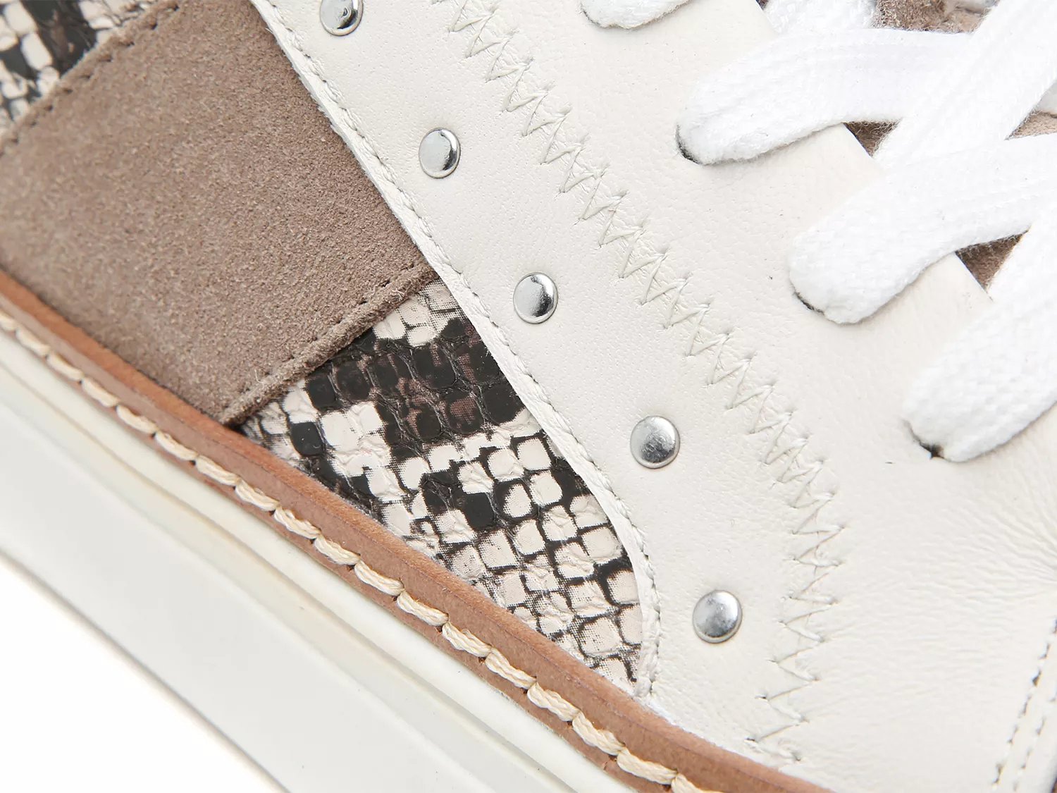 kalinda sneaker