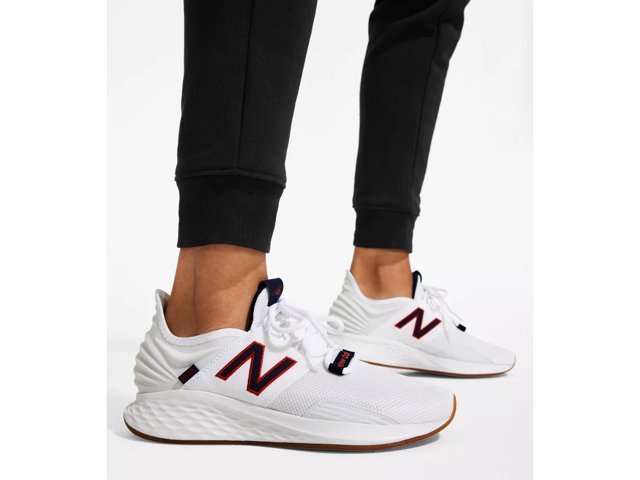 New balance fresh foam roav white on sale
