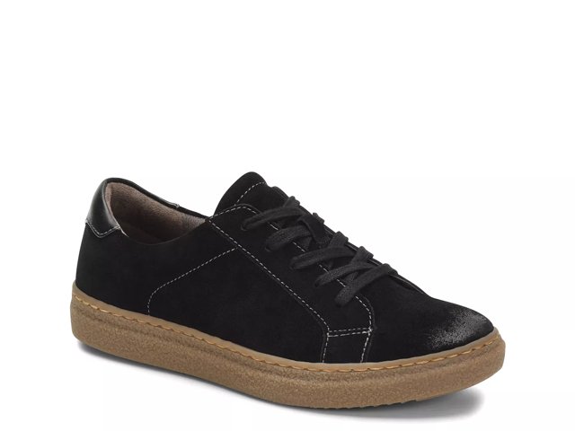 Nikki sneaker best sale