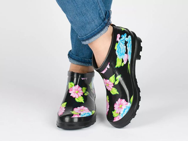 Journee online rain boots