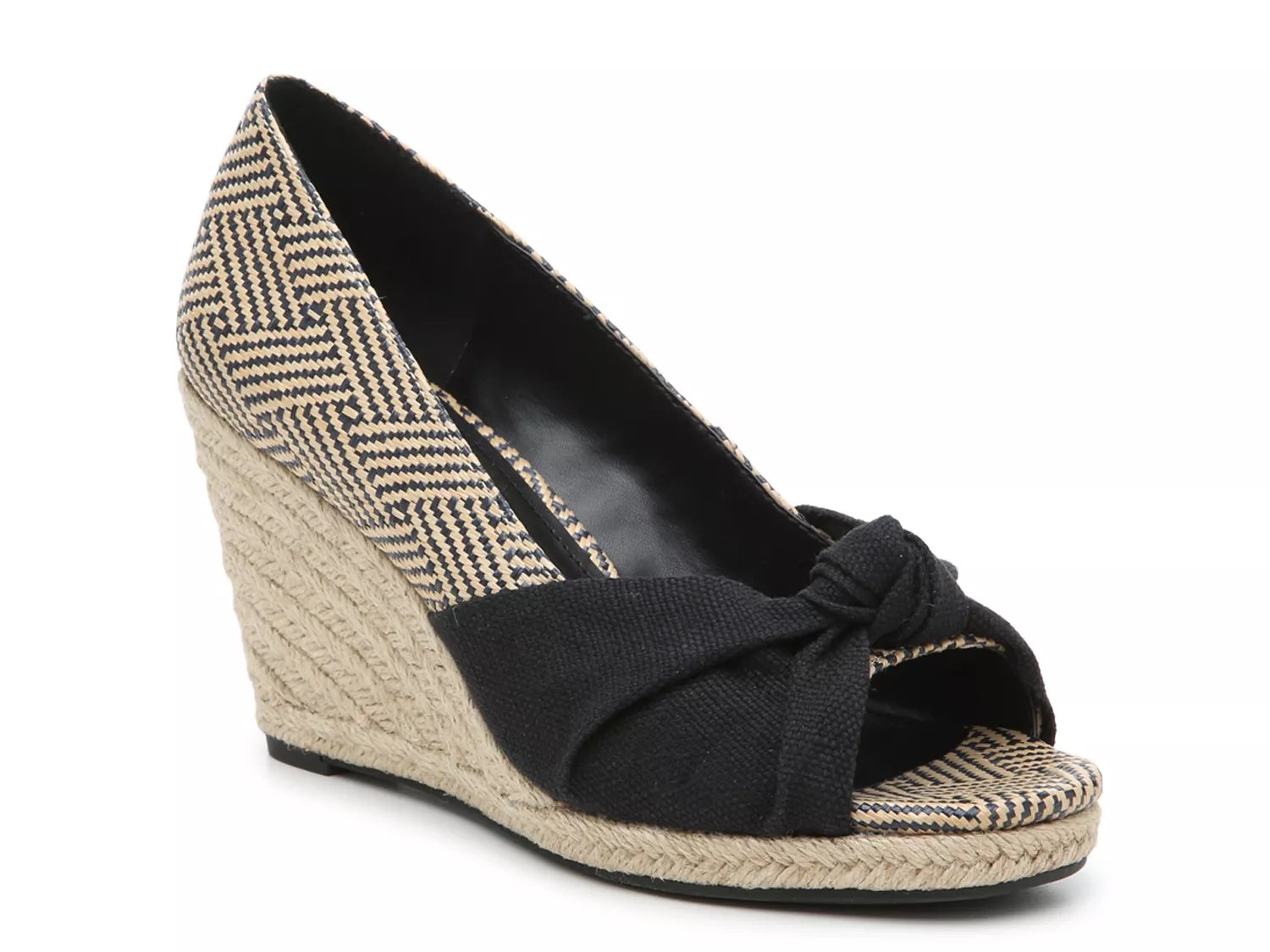 kelly & katie cilasa wedge pump