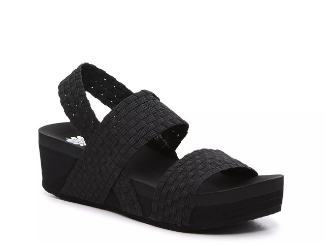Dsw store yellow box