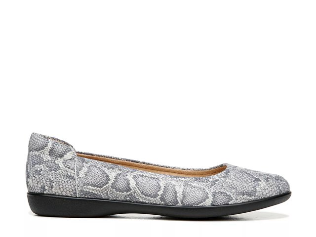 dsw naturalizer flexy