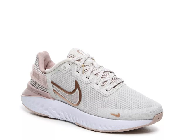 Nike legend react 3 women's clearance