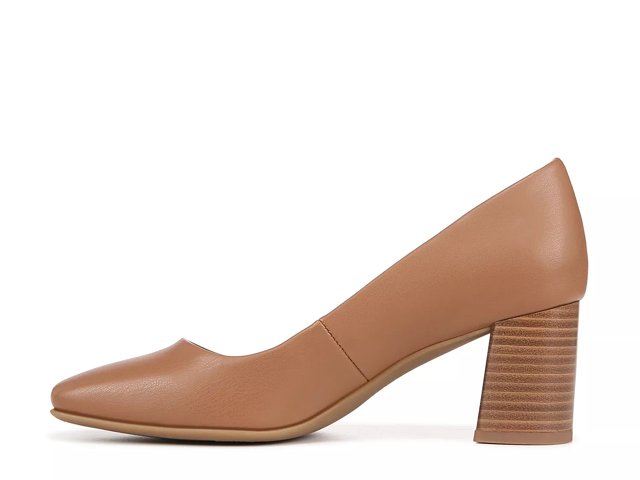 Naturalizer pumps clearance dsw