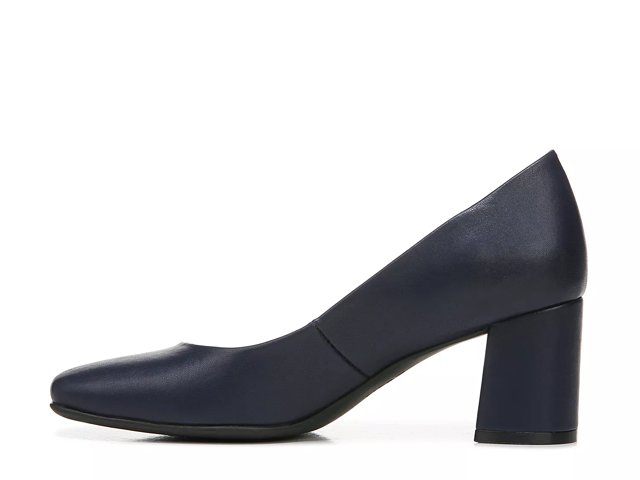 Naturalizer Warner Pump - Free Shipping | DSW