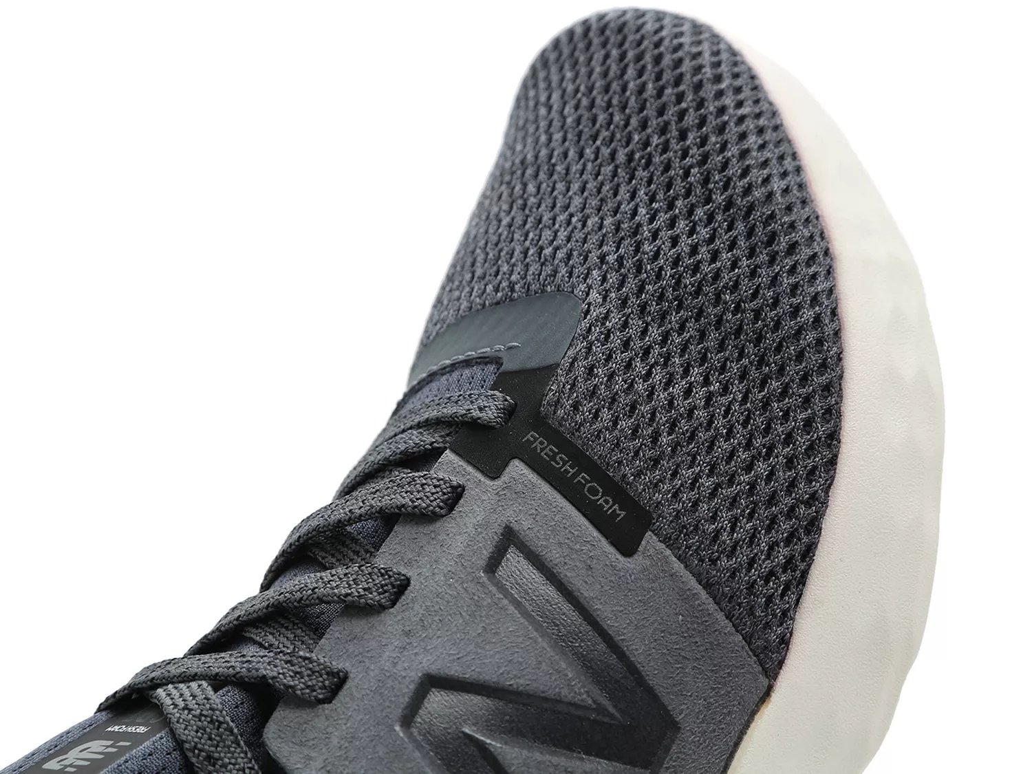 new balance men's spt v1