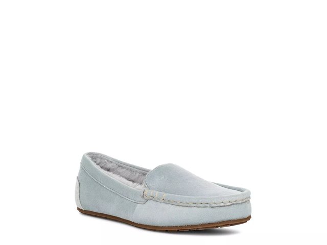 Ugg moccasins dsw clearance