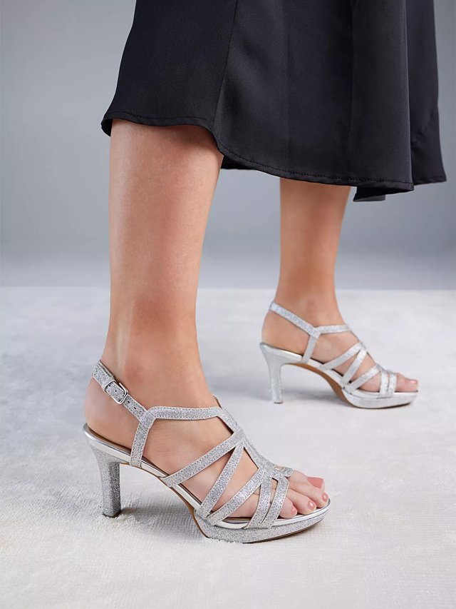 Dsw online naturalizer dianna