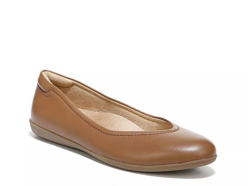 Naturalizer flexy flats on sale red