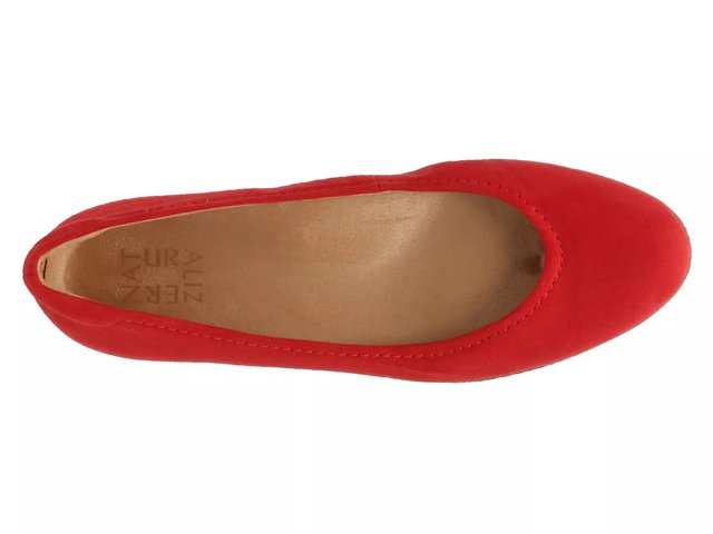 Red best sale flats dsw