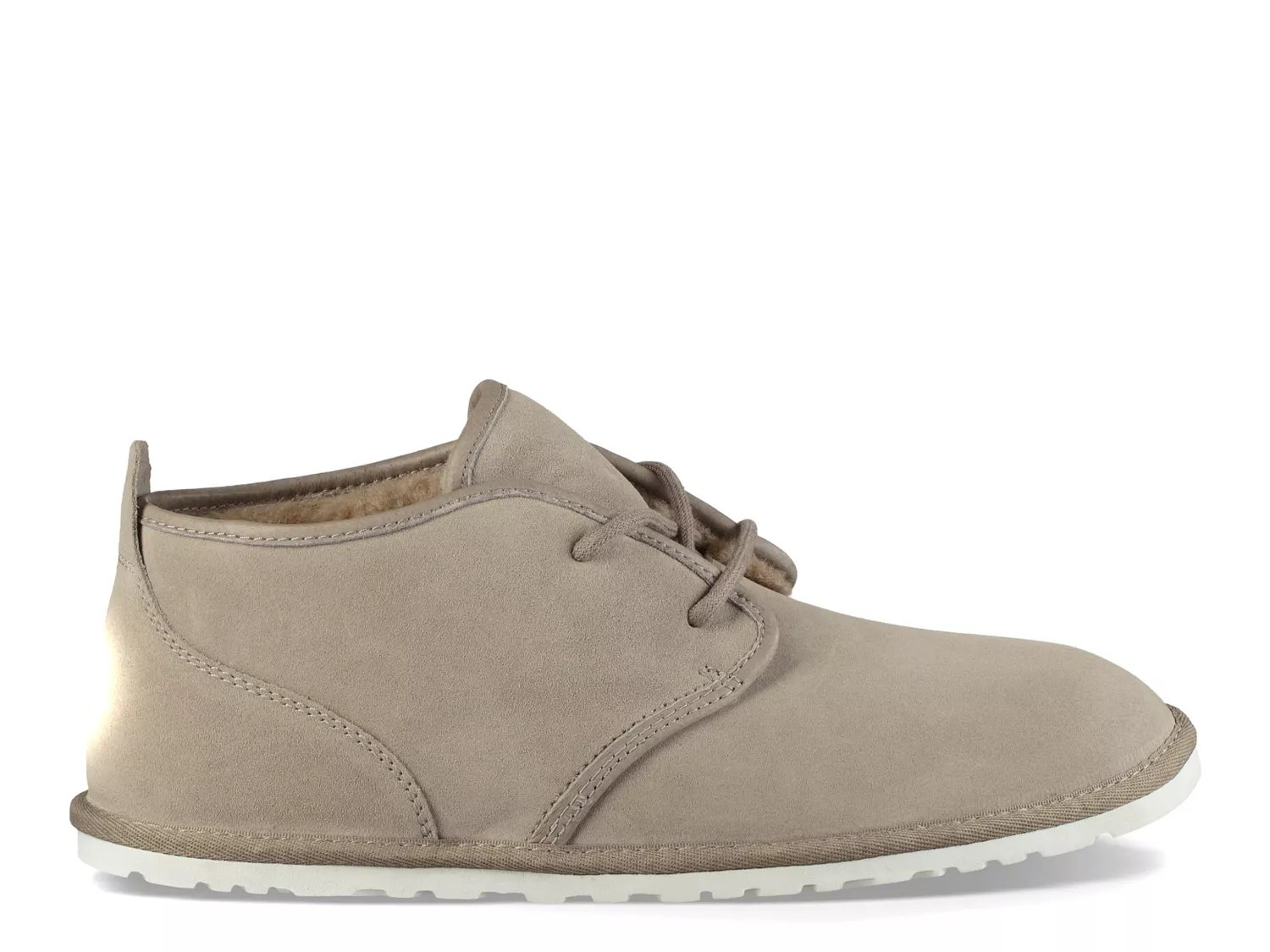 ugg maksim chukka boot