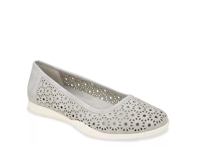 Dsw white discount flat shoes
