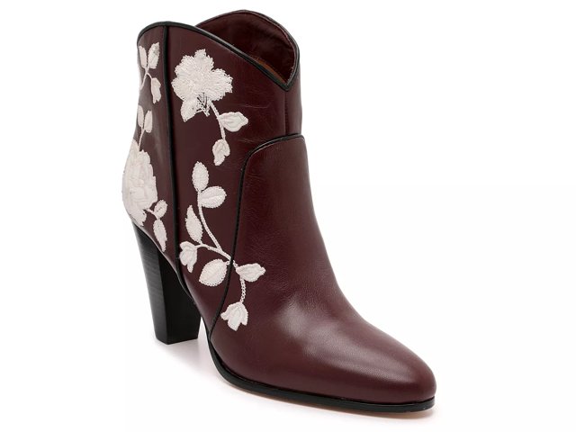 Dsw embroidered boots top