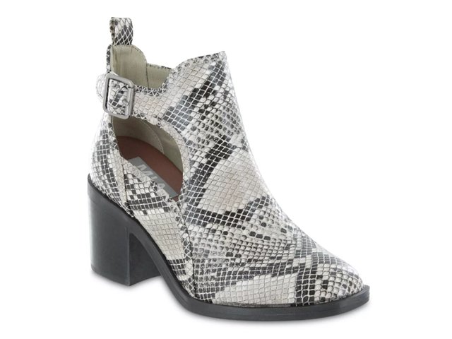 Mia eden sandal sales