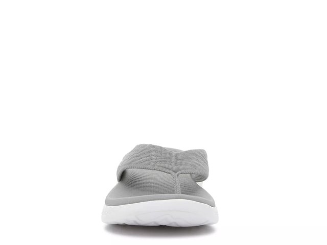 Dsw skechers flip flops shop