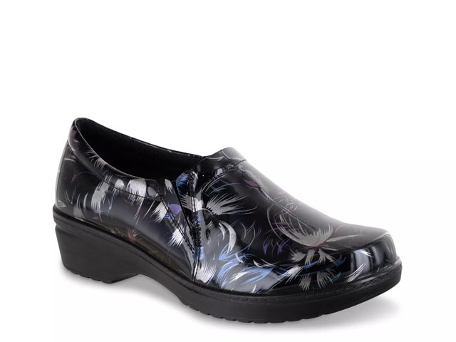Dsw womens slip deals resistant shoes