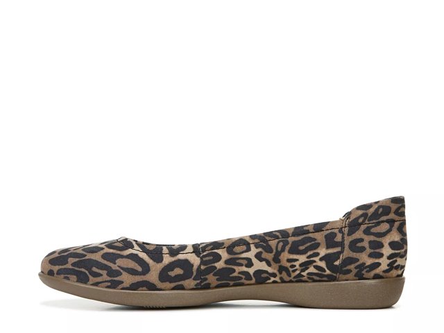 dsw naturalizer flexy