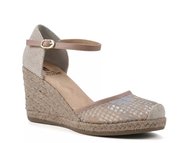 White mountain espadrille hotsell wedges
