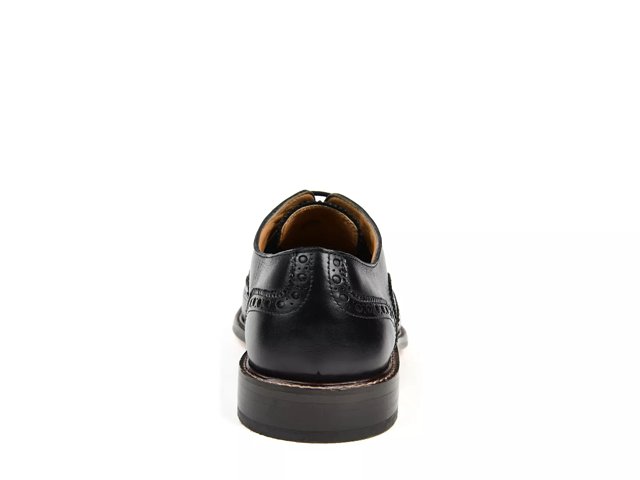 Fullerton wingtip hotsell