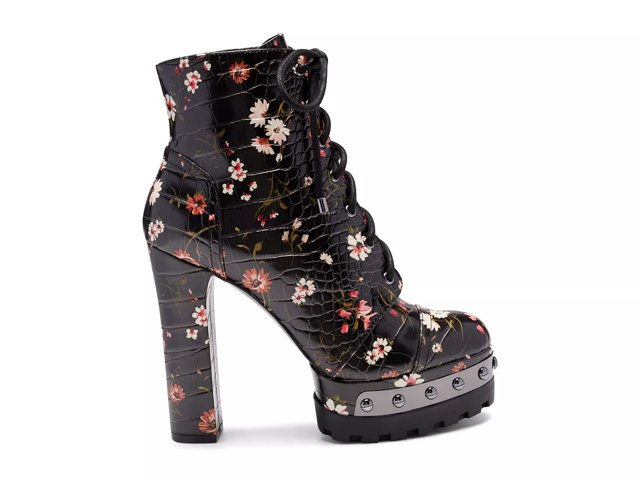 jessica simpson raxen platform booties