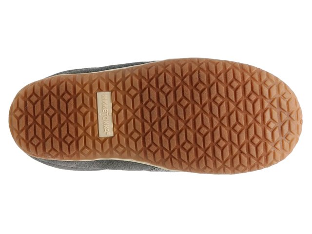 Minnetonka tahoe scuff slipper on sale