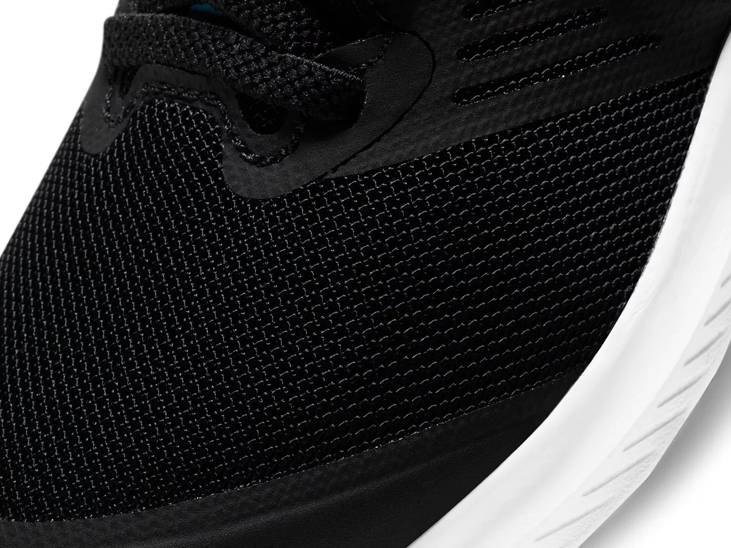 nike star runner 2 black and white