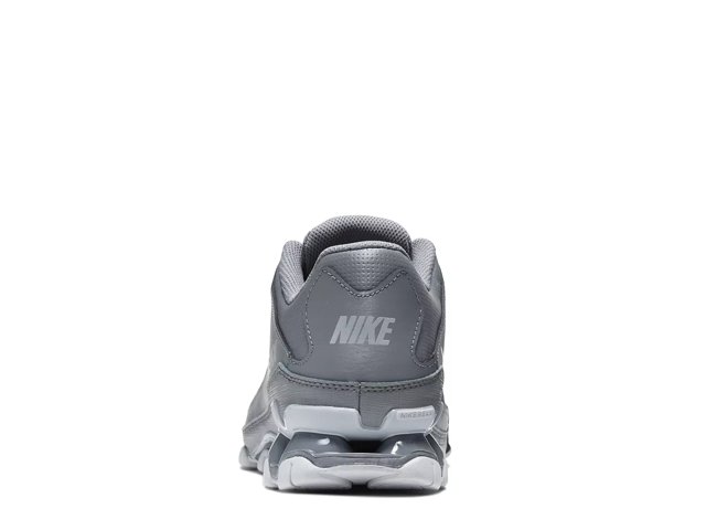 Mens nike store reax 8 tr