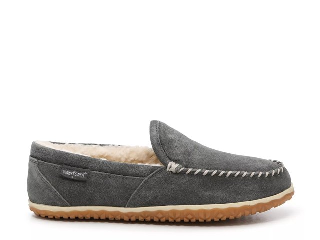 Dsw minnetonka mens slippers best sale