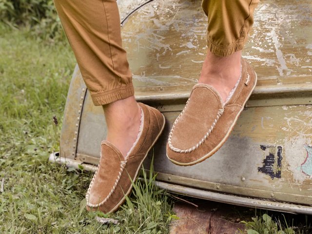 Tilden moccasin best sale slipper