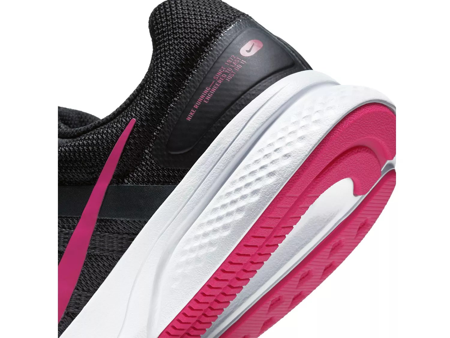 nike women's run swift