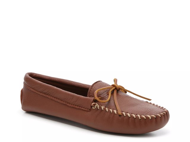 Discount minnetonka moccasins clearance