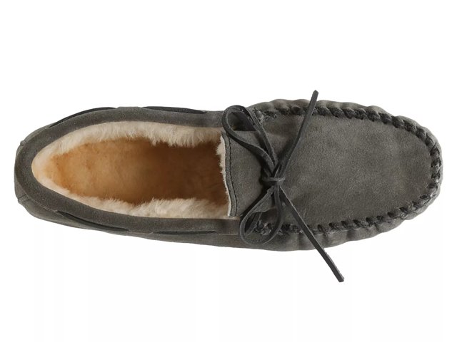 Minnetonka men's sheepskin softsole best sale moccasin slipper